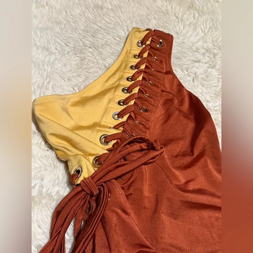 Oye Swimwear nwt oye